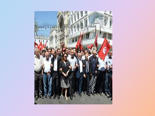 World Tourism Organization Secretary-General marches in Tunisia