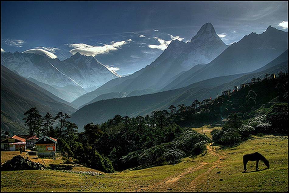 write an essay on natural beauty of nepal
